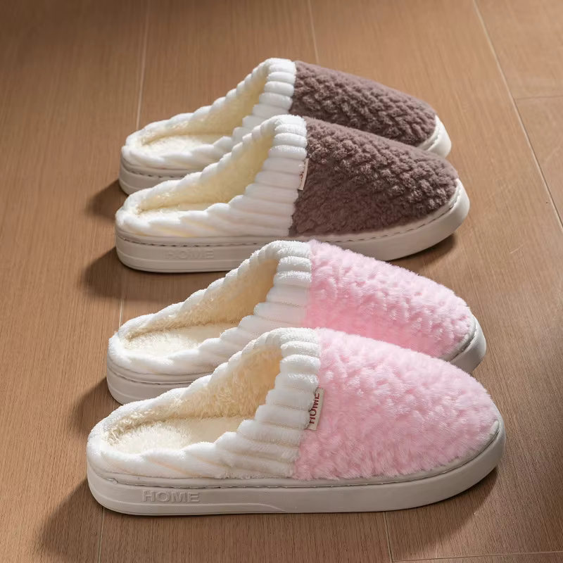 Chaussons d'intérieur antidérapants en peluche pour femmes et hommes