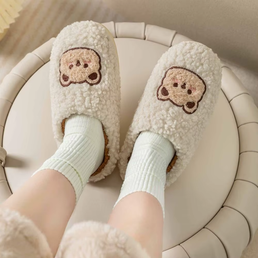 Pantoufles ours mignonnes à la mode