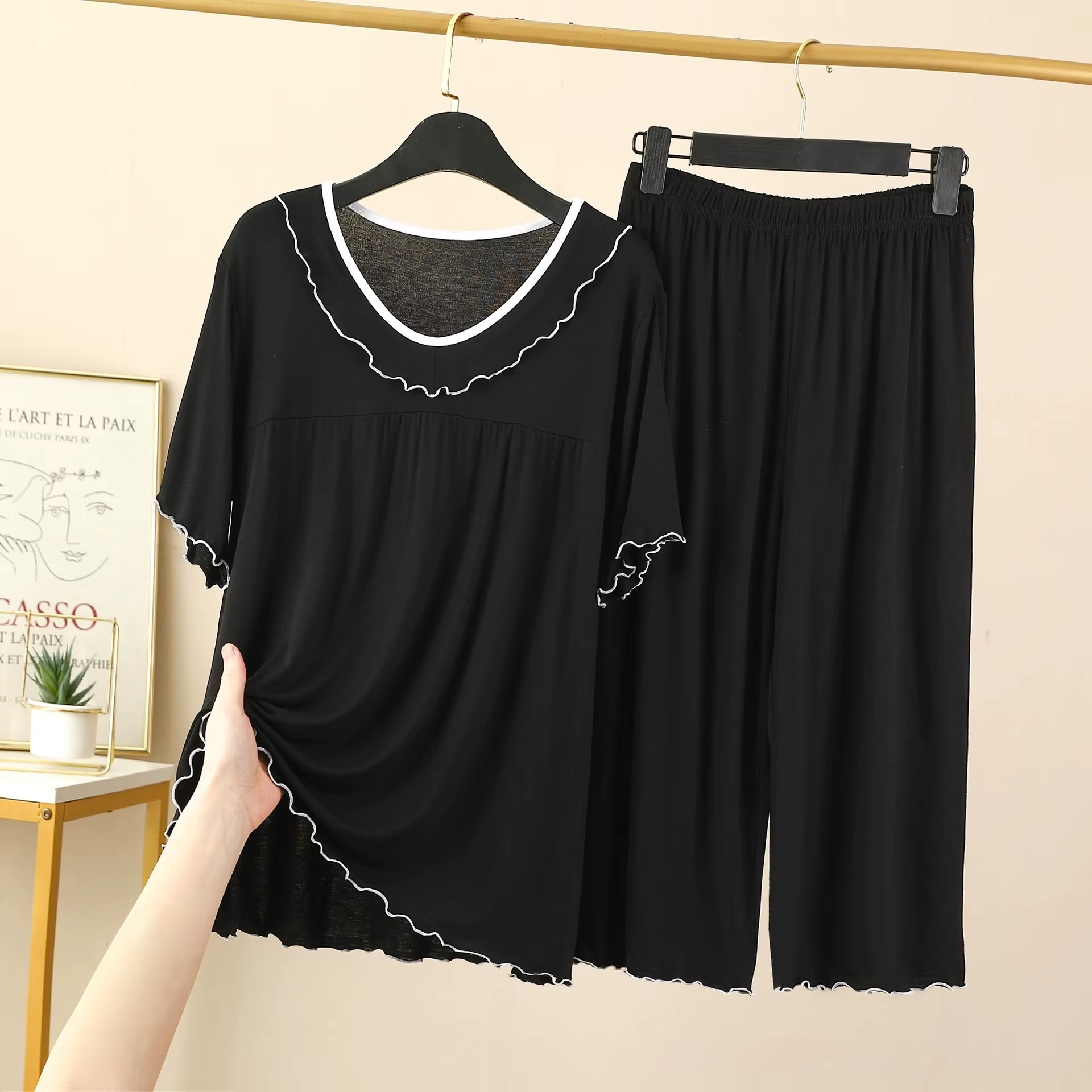 Ensemble de pyjama à col en V pour femme