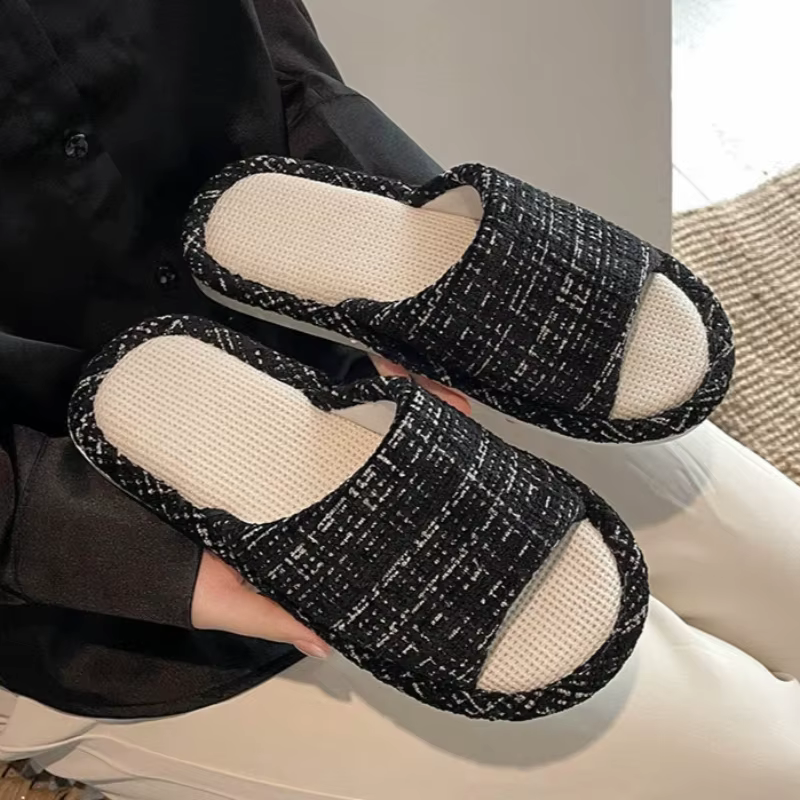 Chaussons d'intérieur légers en lin pour invités