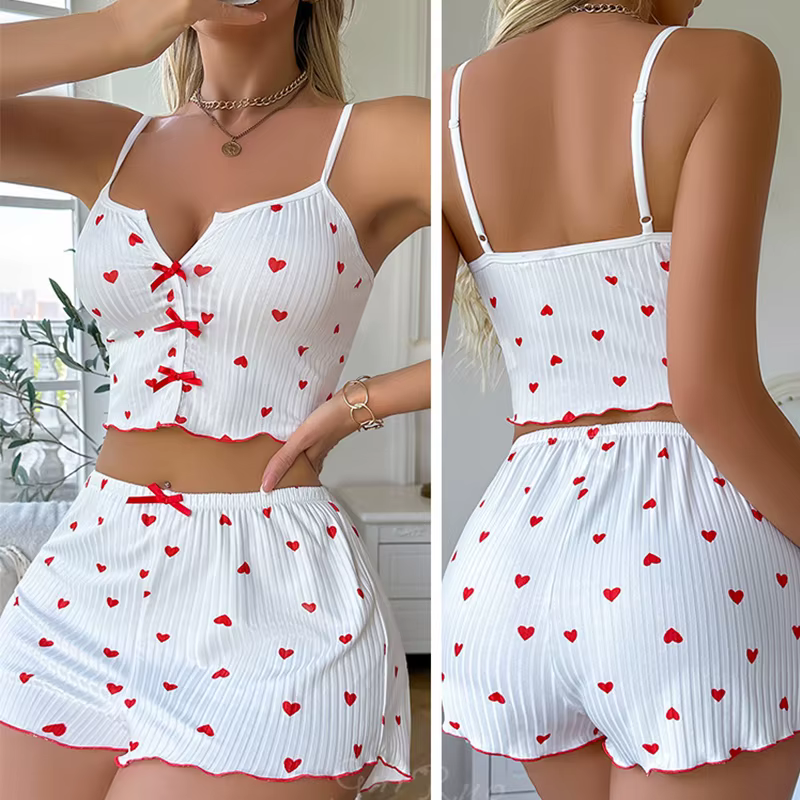 1 ensemble de vêtements de nuit pour femmes