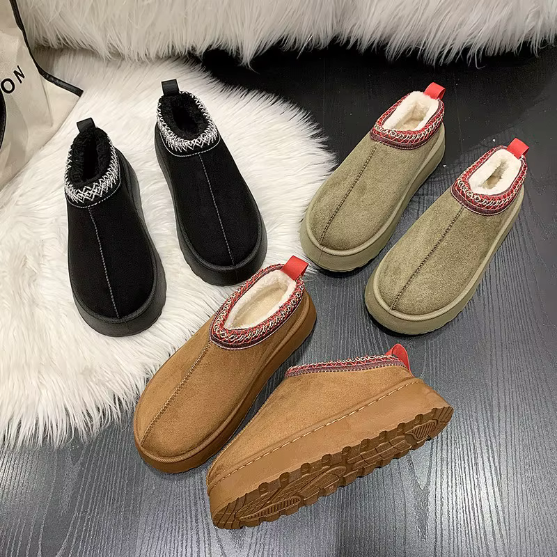 Feslishoet hiver femme pantoufles intérieur en peluche semelle antidérapante fond épais broder mode