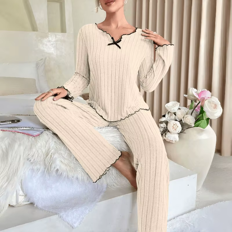 Flanelle vêtements de nuit chauds femmes pyjama décontracté ensemble à manches longues T-shirt haut et pantalon