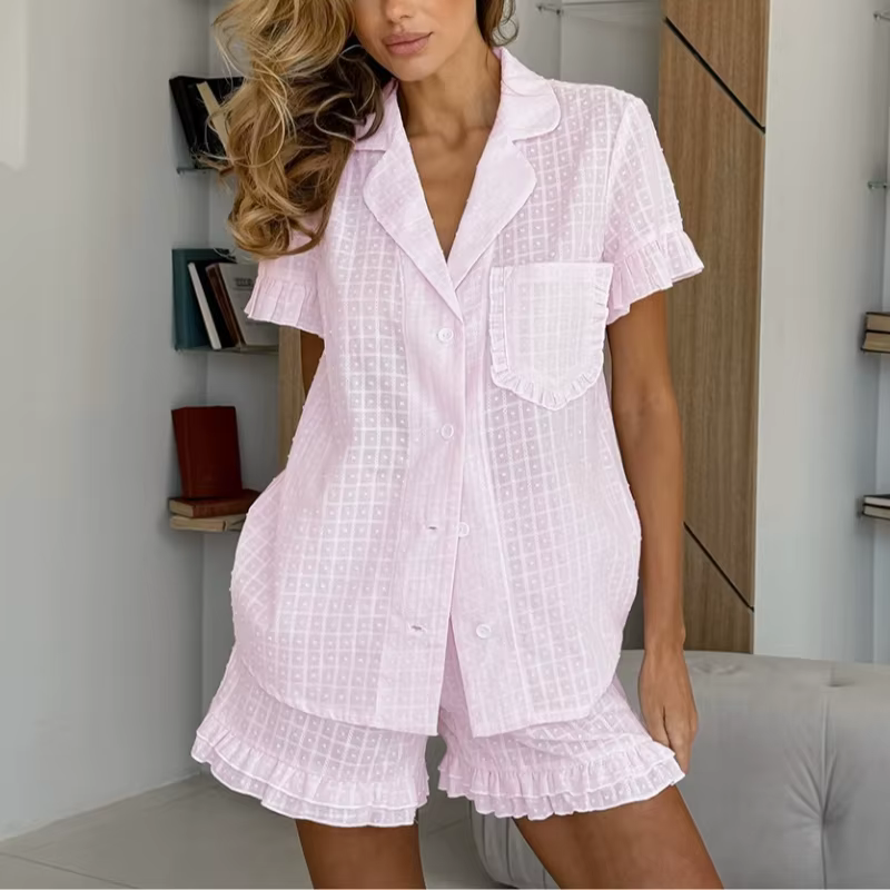 Ensemble pyjama deux pièces en coton jacquard à carreaux roses avec short à volants