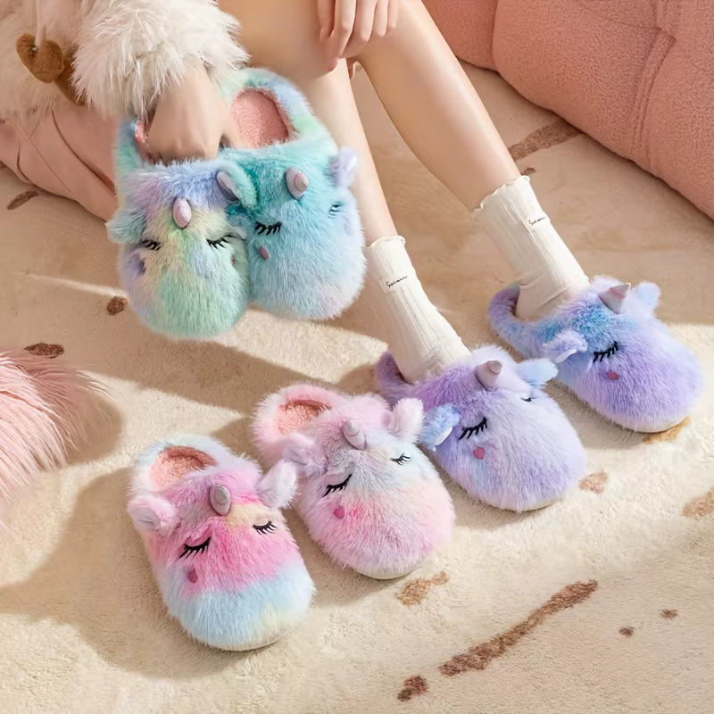 Pantoufles chaudes en forme de nuage pour femmes