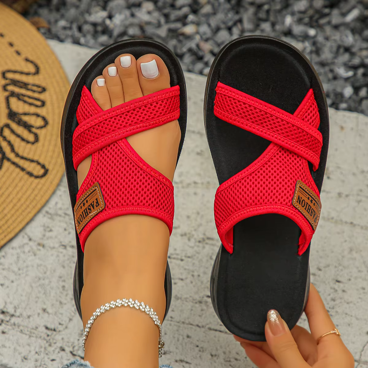 Femmes pantoufles plates été vêtements de plein air sandales fond souple chaussures légères