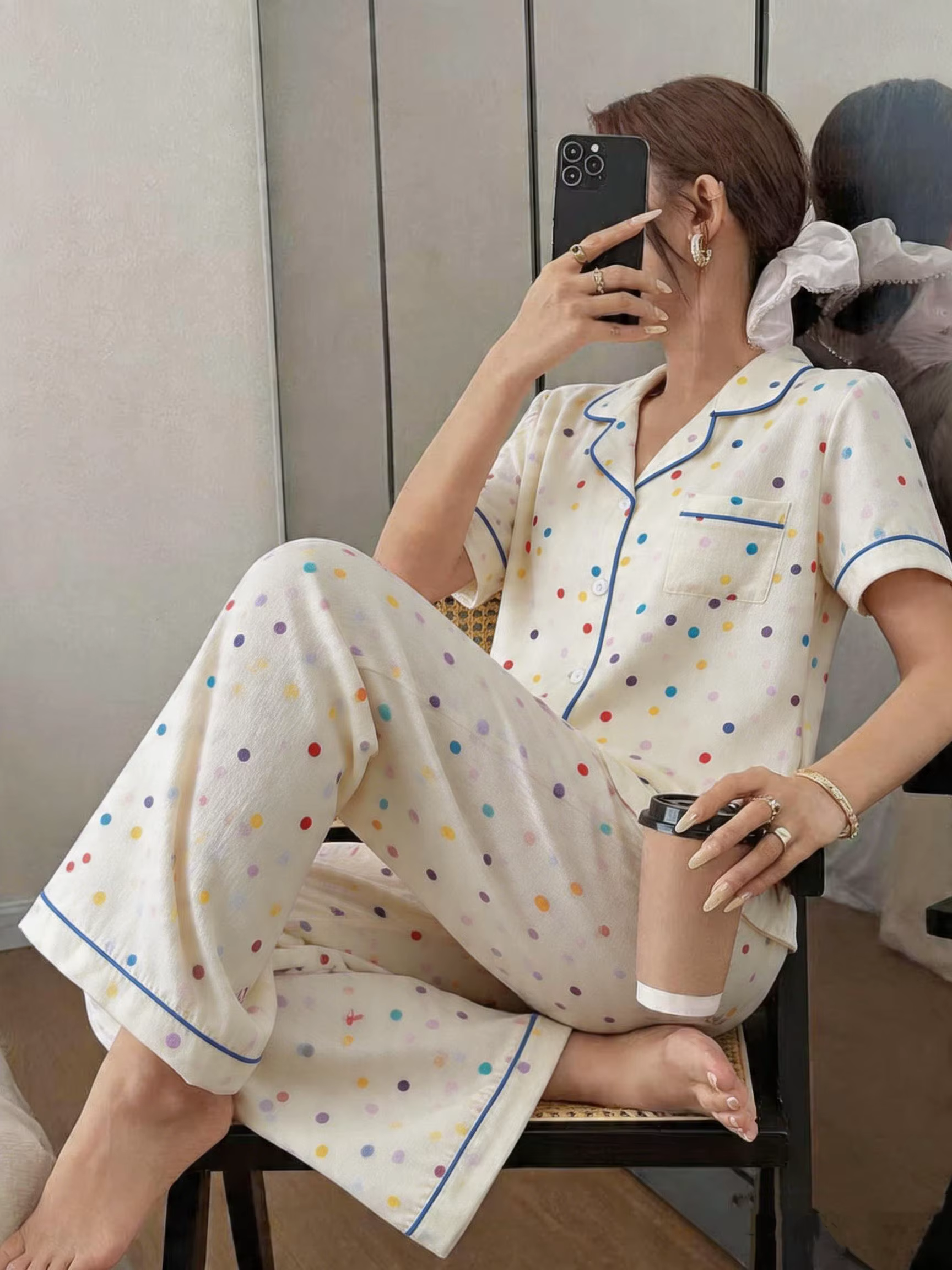Pyjama à pois pour femmes