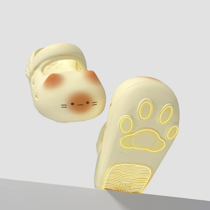 Nouvelles pantoufles antidérapantes patte de chat